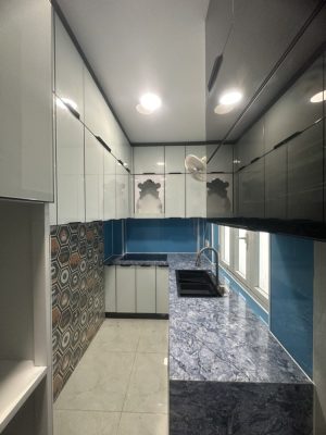 z5518384876994 3b9a5a0579cbce28ce9da54790cadabc - TỦ BẾP INOX CÁNH KÍNH TỦ TRÊN