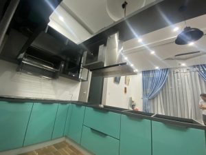 z5518386652449 efc3a2c38798c64e41e5ecc101cf7557 - TỦ BẾP INOX CÁNH KÍNH TỦ DƯỚI