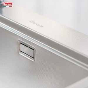chau rua bat 1 ho chong xuoc konox kn8151ts dekor 6 600x600 1 - CHẬU RỬA BÁT KONOX KN8151TS DEKOR BASIC