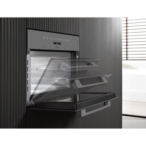 Lò vi sóng kết hợp nướng MIELE M 7240 TC