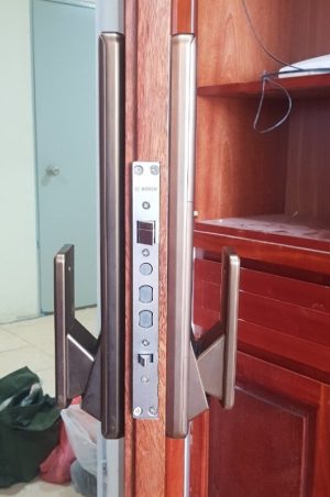 780 1 - KHÓA VÂN TAY BOSCH FU750 EU MÀU ĐỒNG