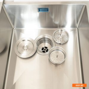 Chau rua chen bat 2 ho lech sau long vuong thoat nuoc tron Garis GS21 82 2 600x600 1 - Chậu rửa chén bát 2 hố lệch sâu lòng vuông thoát nước tròn Garis GS21.82