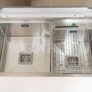 Chau rua inox 2 ho lech thoat vuong Garis GS22 3 600x600 1 - Chậu rửa chén bát 2 hố lệch sâu lòng vuông Garis GS22.82