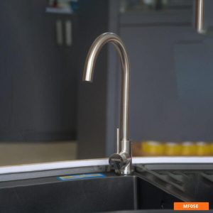 Voi rua tay nong lanh lam bang inox khong day rut Garis MF05E 2 600x600 1 - Vòi rửa tay nóng lạnh làm bằng thép không gỉ Garis MF05E