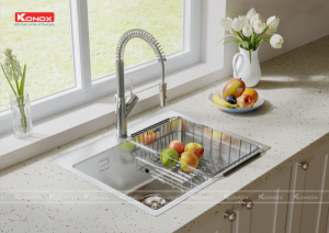 chau rua bat inox tho konox nero 600 voi rua bat rut day gusta 11 800x565 1 1 - Turkey sink Neron 600Siphon, giá úp bát inox KONOX