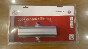 hinh thuc te cui cho hafele 489 scaled 1 - [SALE 25%] Cùi chỏ cửa Häfele 60kg có dừng 489.30.011