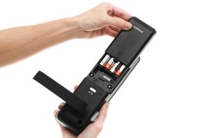 khoa dien tu hafele el7700 tcs 912 3 - [SALE 35%] Khóa điện tử vân tay Hafele EL7700-TCS 912.05.583 – Thân khóa nhỏ
