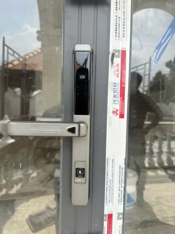 khoa van tay cua nhom kassler kl 599 lx grey 1 - Khóa vân tay cửa nhôm Kassler KL-599 LX GREY APP, REMOTE tiêu chuẩn Đức khoa van tay cua nhom kassler kl 599 lx grey 1 - Khóa vân tay cửa nhôm Kassler KL-599 LX GREY APP, REMOTE tiêu chuẩn Đức