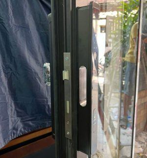 khoa van tay kassler kl 599 at grey app remote 3 - Khóa vân tay cửa nhôm Kassler KL-599 AT GREY APP, REMOTE tiêu chuẩn Đức