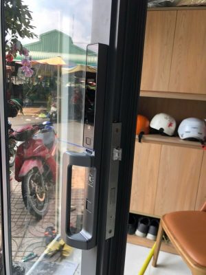 khoa van tay kassler kl 599 cnc 01 black 4 - Khóa vân tay cửa nhôm Kassler KL-599 CNC-01 BLACK APP, Face ID tiêu chuẩn Đức