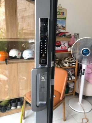 khoa van tay kassler kl 599 cnc 01 grey 2 - Khóa vân tay cửa nhôm Kassler KL-599 CNC-01 GREY APP, Face ID tiêu chuẩn Đức