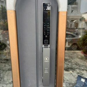 khoa van tay kassler kl 599 cnc 02 grey 3 - Khóa vân tay cửa nhôm Kassler KL-599 CNC-02 GREY APP, Face ID tiêu chuẩn Đức