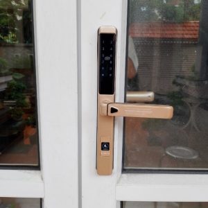 khoa van tay kassler kl 599 lx champagne7 - Khóa vân tay cửa nhôm Kassler KL-599 LX CHAMPAGNE APP, Remote tiêu chuẩn Đức khoa van tay kassler kl 599 lx champagne7 - Khóa vân tay cửa nhôm Kassler KL-599 LX CHAMPAGNE APP, Remote tiêu chuẩn Đức