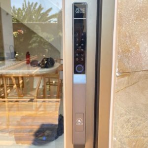 khoa van tay kassler kl 599 pro grey app 4 - Khóa vân tay cửa nhôm Kassler KL-599 PRO GREY APP tiêu chuẩn Đức