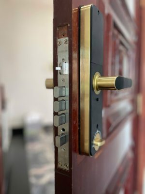 khoa van tay kassler kl 668 gold7 - Khóa vân tay Kassler KL-668 GOLD APP, Remote tiêu chuẩn Đức