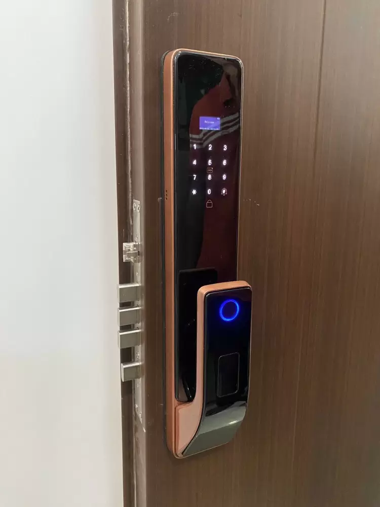 khoa van tay kassler kl 828 f app face id 2 - Khóa vân tay Kassler KL-828 F APP, Face ID tiêu chuẩn Đức Khóa vân tay Kassler KL-828 F APP, Face ID tiêu chuẩn Đức