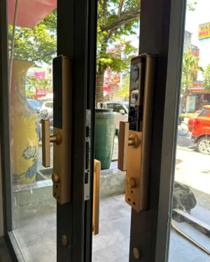 khoa van tay kassler kl 968 cnc gold app remote 2 - Khóa vân tay Kassler KL-968 CNC GOLD APP + REMOTE tiêu chuẩn Đức