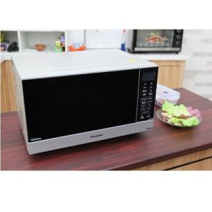 Lò vi sóng Panasonic NN-GF574MYUE