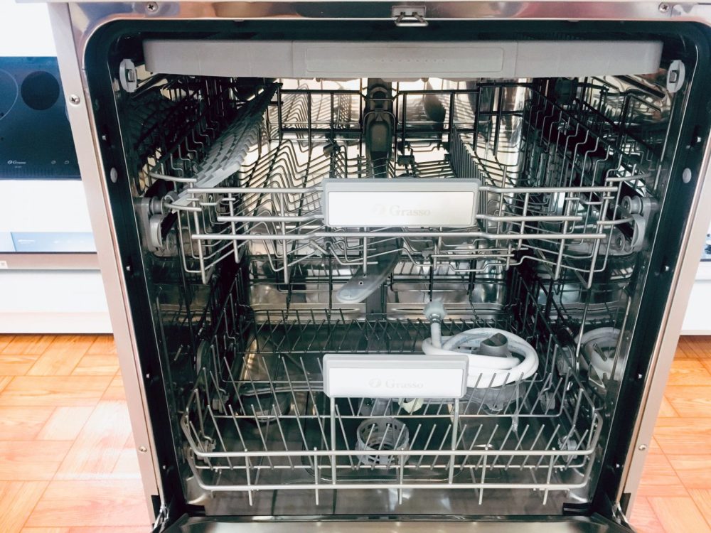 may rua bat grasso gs 688 1 - Máy rửa bát Grasso GS 688 may rua bat grasso gs 688 1 - Máy rửa bát Grasso GS 688