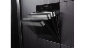 oraito17 gentleclose 980x550 1 - Lò nướng Gorenje BO658ORAB
