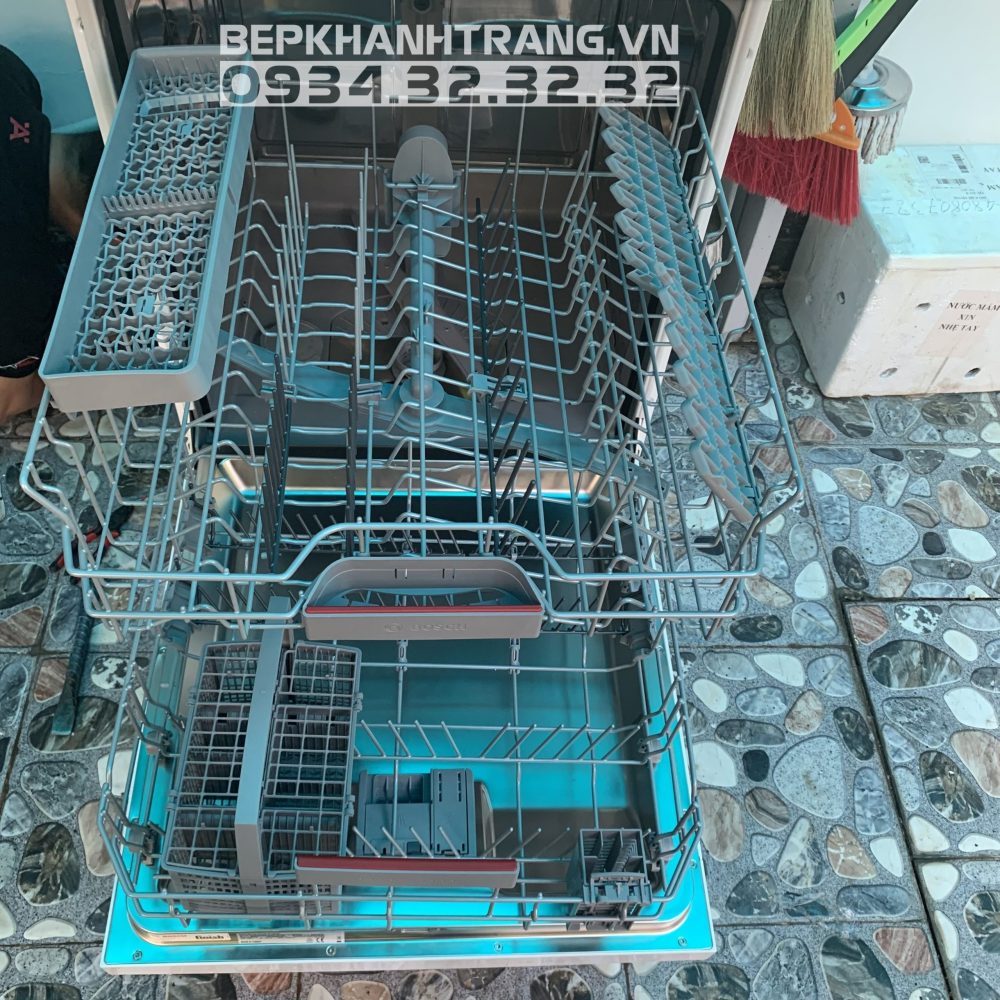 z3147700777711 2ff1183e58d0a35200dbc0feedde2e81 scaled 1 - Máy rửa chén độc lập BOSCH SMS46GW01P|Serie 4 z3147700777711 2ff1183e58d0a35200dbc0feedde2e81 scaled 1 - Máy rửa chén độc lập BOSCH SMS46GW01P|Serie 4
