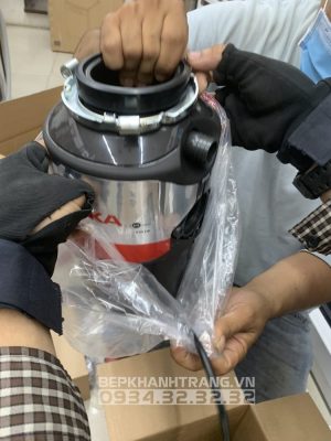 z3176643761450 8f072962a364f29d09d59a74dc64a134 - MÁY HỦY RÁC TEKA TR 550 NHẬP KHẨU CHÂU ÂU 115890013