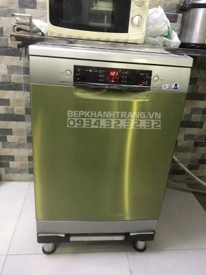 z3177226563625 07eadb04e466d1d5f306d28d4419bcb8 - Máy rửa bát Bosch SMS46MI05E