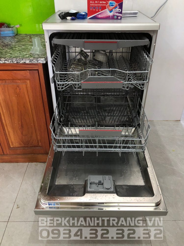 z3183110754228 23a8bcb1bdfb455a6ee1a99c31137546 - Máy rửa chén BOSCH SMS4HCI48E | Serie 4 z3183110754228 23a8bcb1bdfb455a6ee1a99c31137546 - Máy rửa chén BOSCH SMS4HCI48E | Serie 4