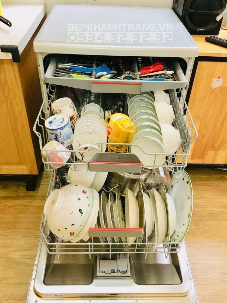 z3200514695513 ba7b5d53cea744f1b680002ea3164789 1 - Máy rửa chén bát BOSCH HMH.SMU68TS02E | Serie 6 z3200514695513 ba7b5d53cea744f1b680002ea3164789 1 - Máy rửa chén bát BOSCH HMH.SMU68TS02E | Serie 6