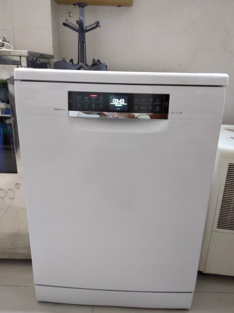 z3226883932125 4019bb9e9d57ad970750b342c8f2f737 1 - Máy rửa bát Bosch SMS68TW06E z3226883932125 4019bb9e9d57ad970750b342c8f2f737 1 - Máy rửa bát Bosch SMS68TW06E