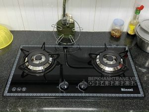 z3227148757773 a1b479f4275ded7843befbbc2623794a - Bếp gas âm Rinnai RVB-2BG(F)N, chén đồng ngắt gas tự động