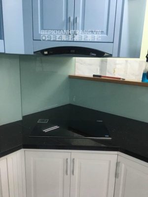 z3261083443577 9ab2057a486091e9e53c3a24c99b0797 1 - Máy hút mùi bếp kính cong cảm ứng 7 tấc KAFF KF-GB702