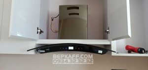 z3261083458331 775d3c2a6f09ae6ac40a6a4c76ef3e36 - MÁY HÚT MÙI KÍNH CONG KAFF KF-GB702