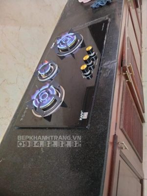 z3261089870844 c32dd7c7505e3e55b3c17b795da45545 1 - Bếp gas âm Kaff KF-690