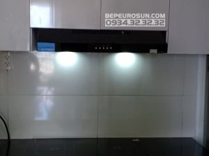 z3271650163874 139abddd4f1a3e59652bfcacf918b3c0 1 1 - Máy Hút Mùi Eurosun EH-60CF19S