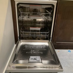 z3311499683069 384c36afbaea875717a178826c9eb771 scaled 1 - Máy rửa bát độc lập BOSCH EUI.SMS68MI04E|Serie 6