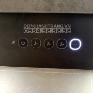 z3311565109370 89b5d3e7c1b9d4fd4cf9e723fe8f0f47 scaled 1 - MÁY HÚT MÙI GẮN TƯỜNG MẶT KÍNH VÂN HH-WVS90A 533.86.003