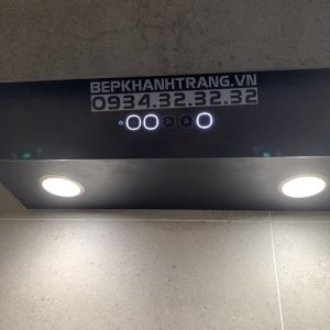 z3311565121114 51b3c4eaf3c31c84e4ca5db7fdd3ebe6 scaled 1 - MÁY HÚT MÙI GẮN TƯỜNG MẶT KÍNH VÂN HH-WVS90A 533.86.003