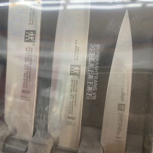 z3325518683904 d716130c852877362d43dedf5044ed0e scaled 1 - ZWILLING - Bộ dao ZWILLING Gourmet - 3 món