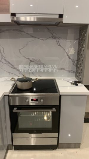 z3328657019503 d8ddade78ea7267d5466e7efc7b56a62 scaled 1 - Bếp tủ liền lò Electrolux EKI64500OX