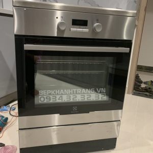 z3328657615365 7b003f3a20b01cf21f5ade5fd7e0f62f scaled 1 - Bếp tủ liền lò Electrolux EKI64500OX