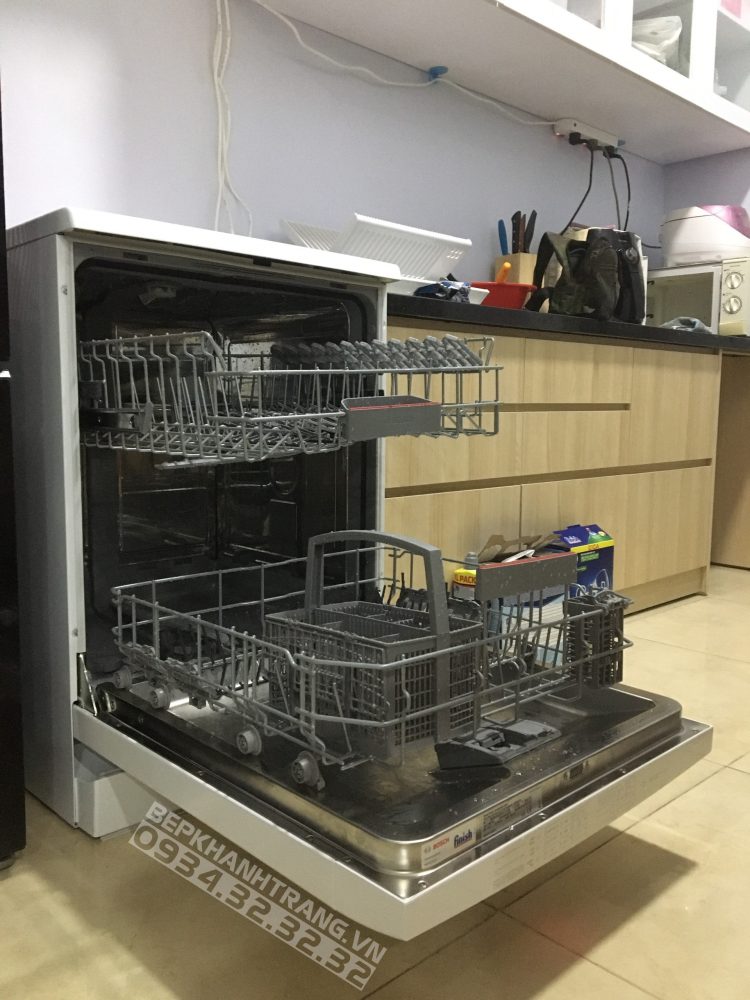 z3334132317140 39e8ccc5552625a85c0337d9a7c20a62 - Máy rửa bát độc lập BOSCH TGB.SMS46GI01P z3334132317140 39e8ccc5552625a85c0337d9a7c20a62 - Máy rửa bát độc lập BOSCH TGB.SMS46GI01P