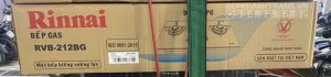 z3351163088710 c439e6e2771ccd5617a801cc96e40b33 - Bếp Gas Âm Rinnai RVB-212BG
