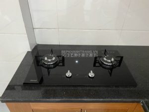 z3351163090123 d0e80f2b1f4774e35521b801f025b14b - Bếp Gas Âm Rinnai RVB-212BG