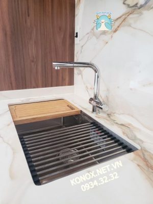 z3360072361542 5165b8bcc27c14cda867582006bfba12 1 - Undermount sink KN6046SUSiphon, thớt gỗ, roll mat KONOX