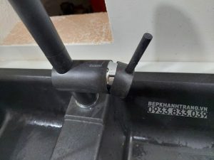 z3393815149415 a3456371b9da4cc7174e724e0b10ec60 - CHẬU RỬA CHÉN BLANCOZIA 8S MÀU JASMINE 565.76.659