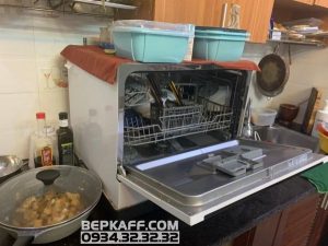 z3398571793398 c5762a1440a316b432c816592618b3d1 - Máy Rửa Chén KAFF KF-W8001EU