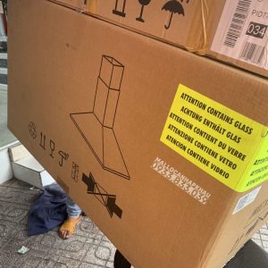 z3421157929325 8fd55e68370cef33dea45b4ad9b2afb9 scaled 1 2 - Máy hút mùi áp tường Malloca VITA V-13 GRES