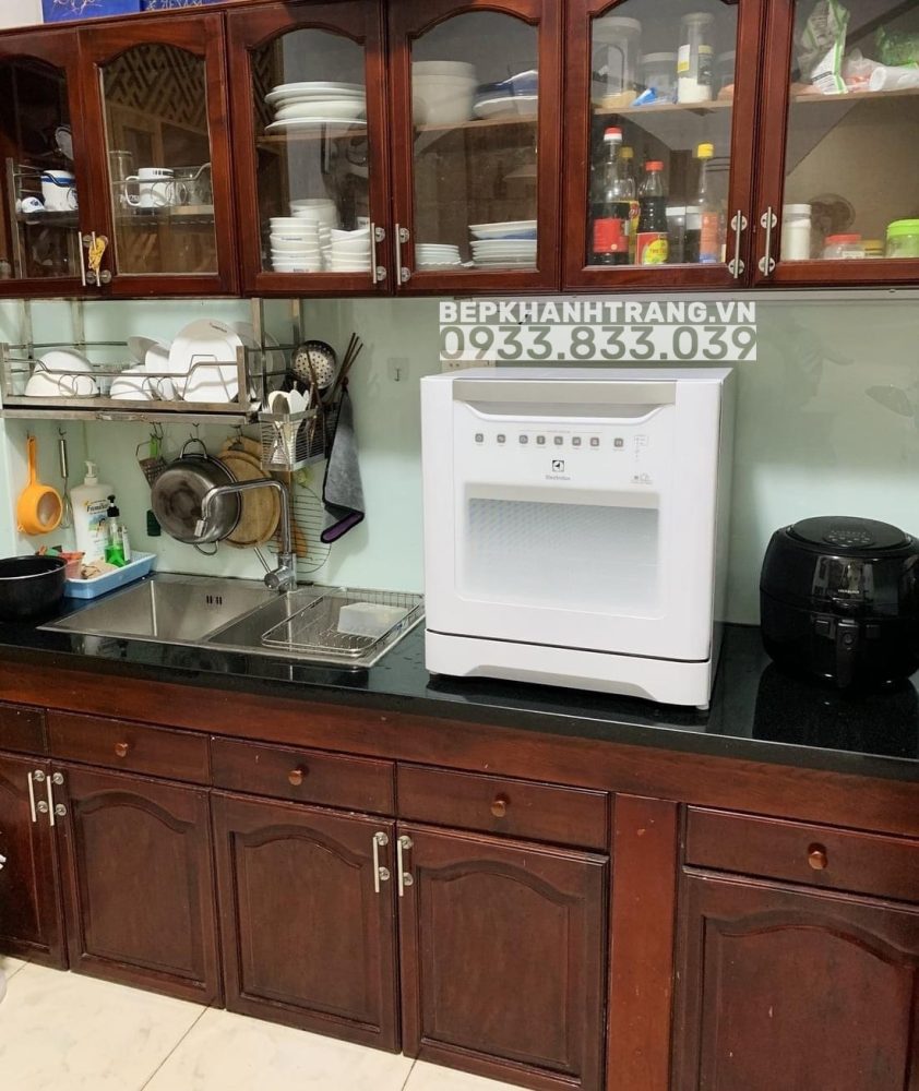 z3431278105129 04308ea4451830e52b7daf8c0bae79f7 1 - Máy rửa chén bát Electrolux ESF6010BW z3431278105129 04308ea4451830e52b7daf8c0bae79f7 1 - Máy rửa chén bát Electrolux ESF6010BW