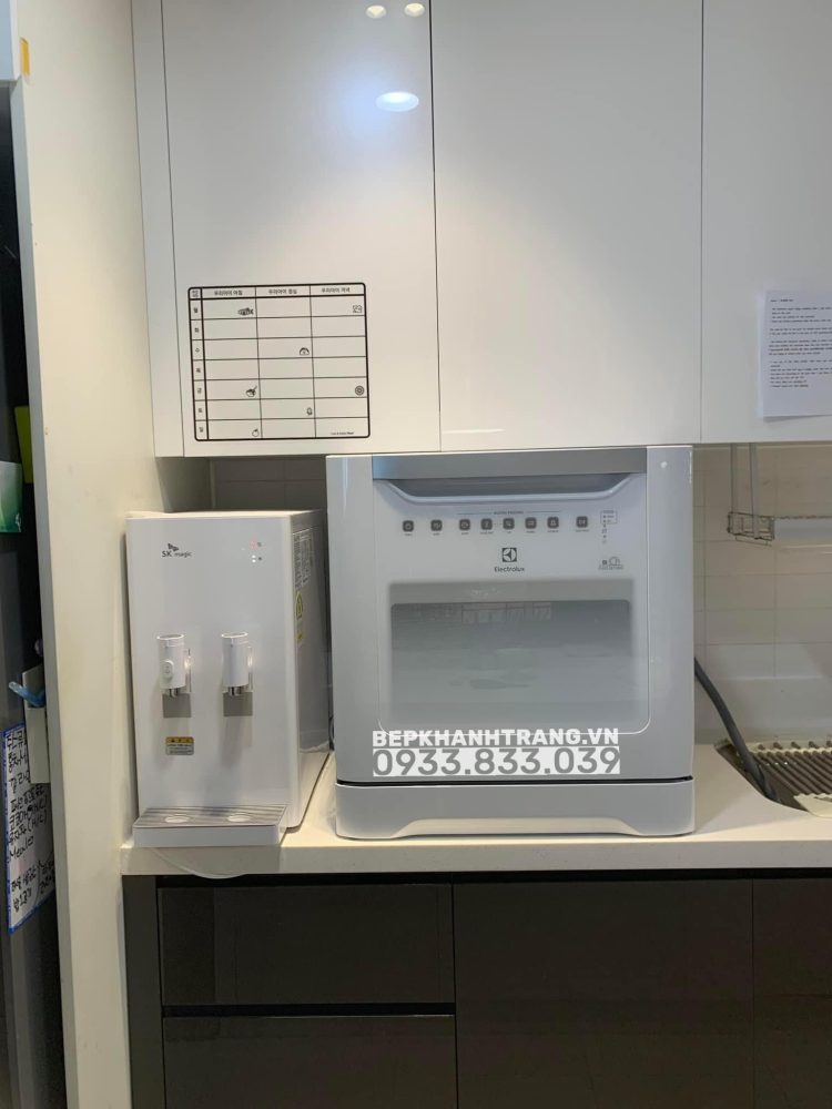 z3431278143818 098c19f523af466b6a6a9a371369f7b1 1 - Máy rửa chén bát Electrolux ESF6010BW z3431278143818 098c19f523af466b6a6a9a371369f7b1 1 - Máy rửa chén bát Electrolux ESF6010BW